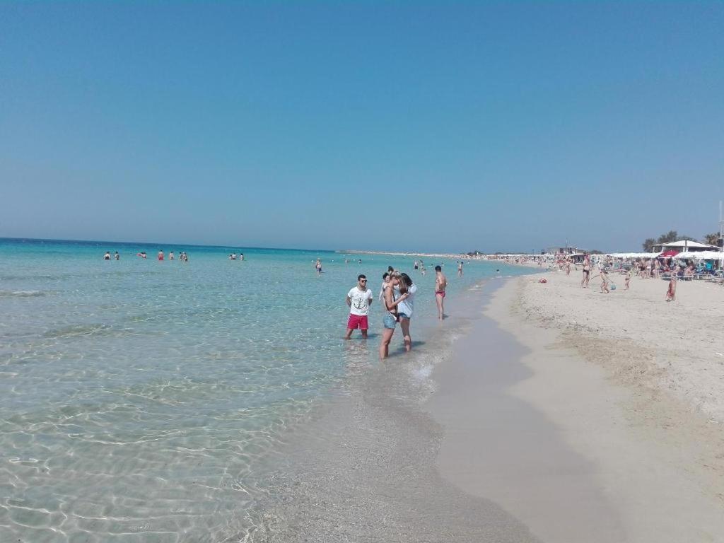 50M Dal Mare Caraibico Lägenhet Lido Marini Exteriör bild